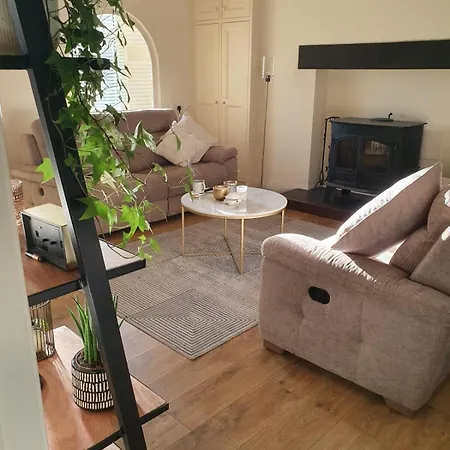 Cozy Connemara Family Retreat