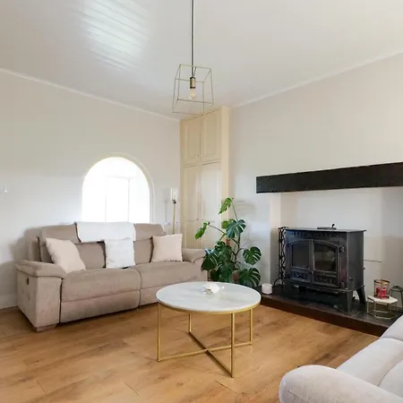 Nyaraló Cozy Connemara Family Retreat *