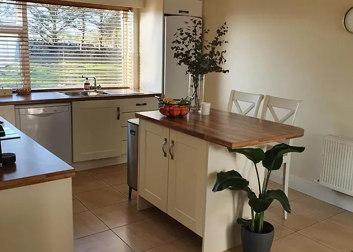 Cozy Connemara Family Retreat * Derroogh