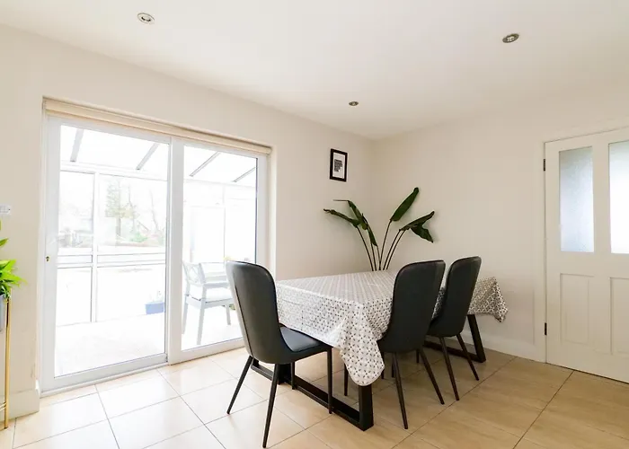 Cozy Connemara Family Retreat Derroogh